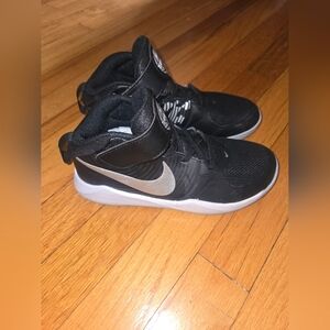 Nike Kids Black and Silver Sneakers